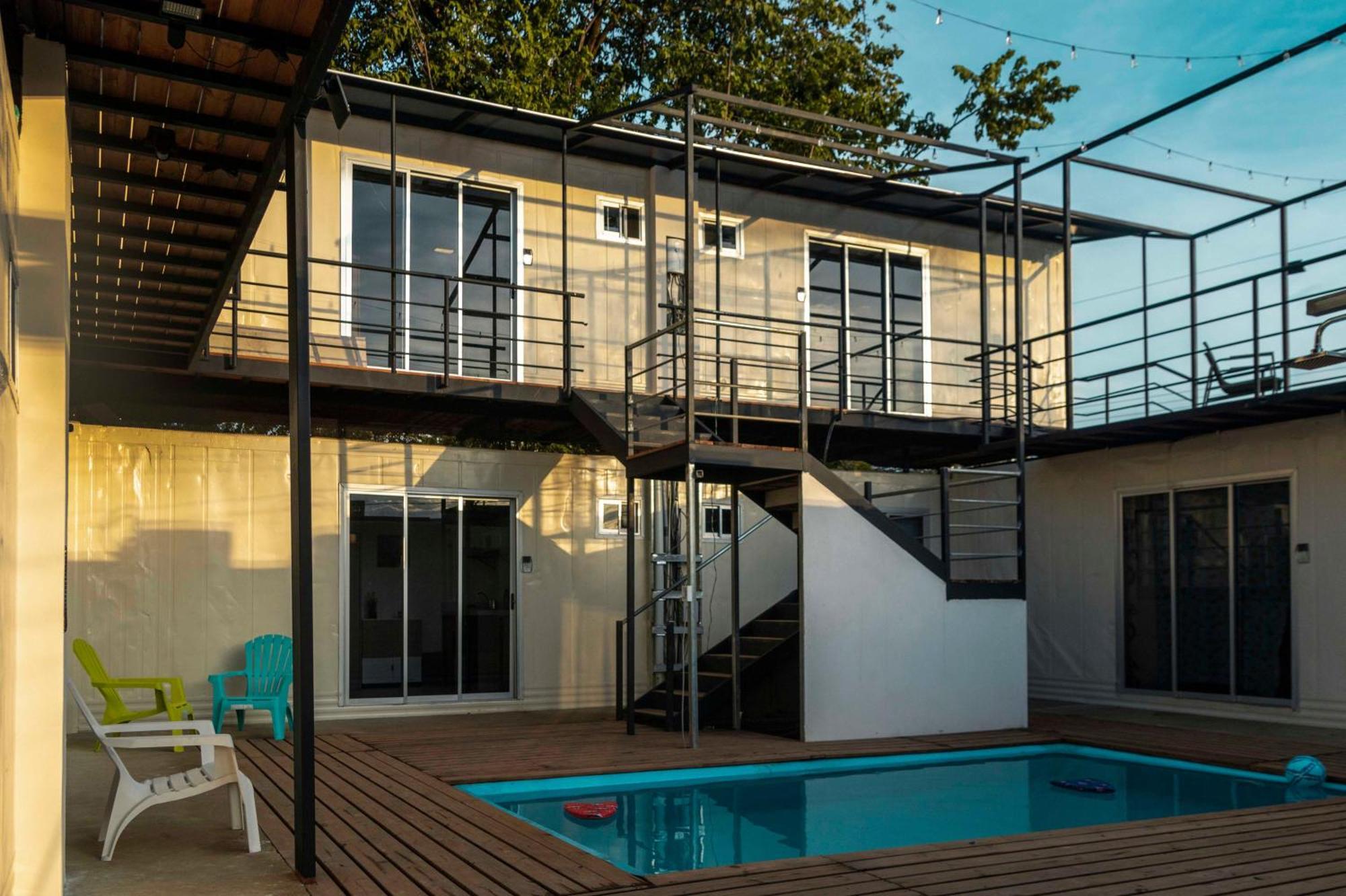 Emi'S Place Container Living Увіта Екстер'єр фото
