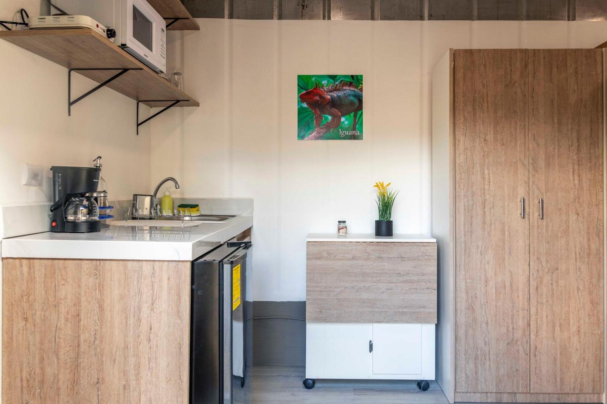 Emi'S Place Container Living Увіта Екстер'єр фото