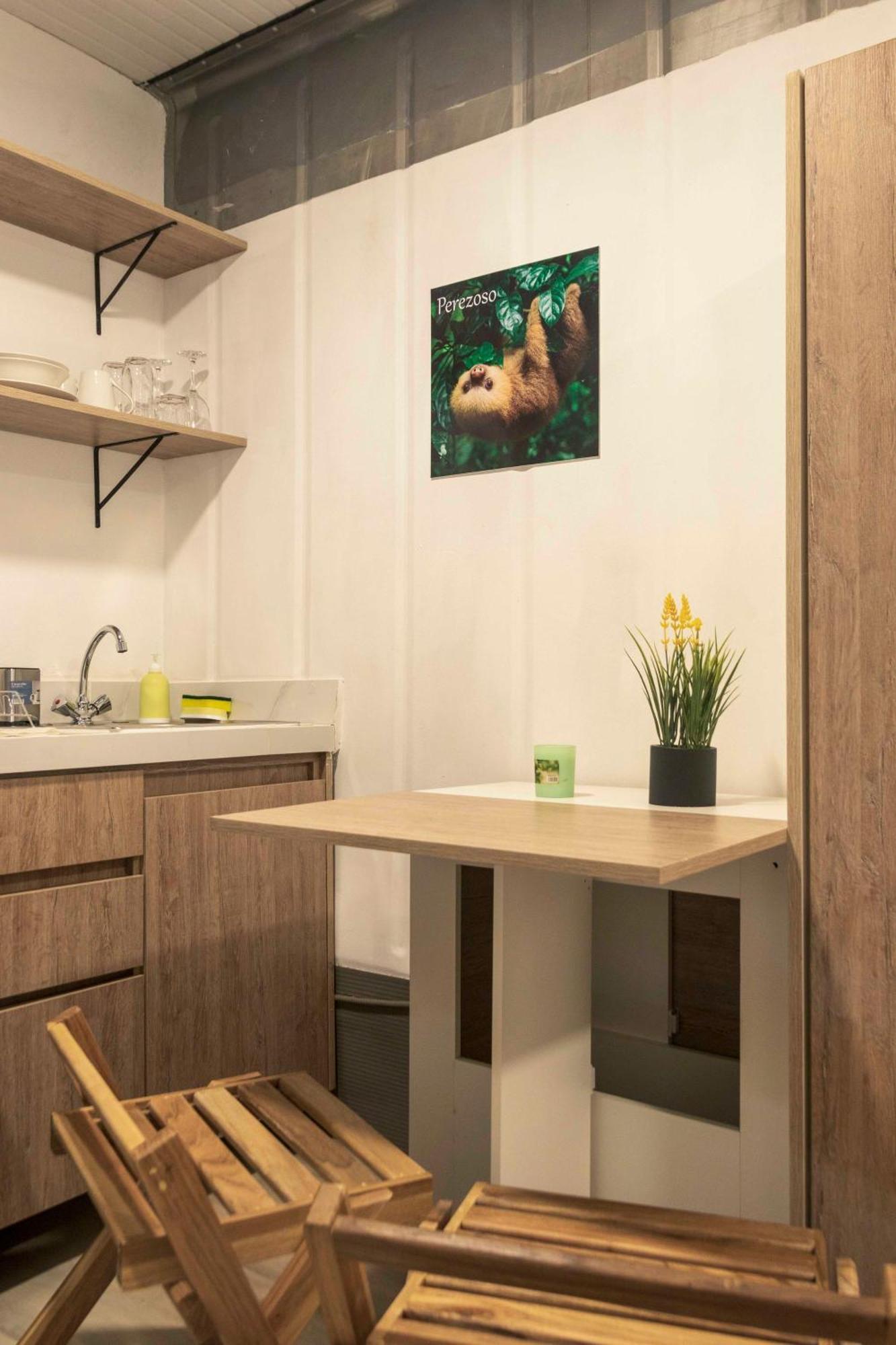 Emi'S Place Container Living Увіта Екстер'єр фото